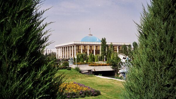 Здание Парламента Узбекистана Олий Мажлис - Sputnik Узбекистан