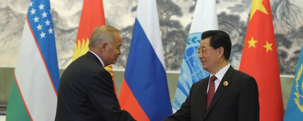 Президент Узбекистана Ислам Каримов и председатель КНР Ху Цзиньтао.  Архивное фото - Sputnik Узбекистан
