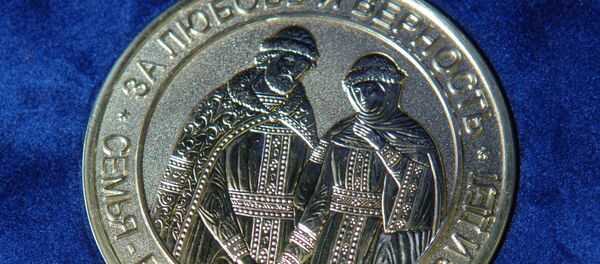 Медаль За любовь и верность - Sputnik Узбекистан