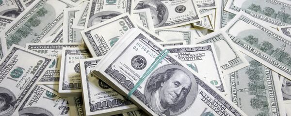Денежные купюры: доллары США Денежные купюры: доллары США - Sputnik Ўзбекистон