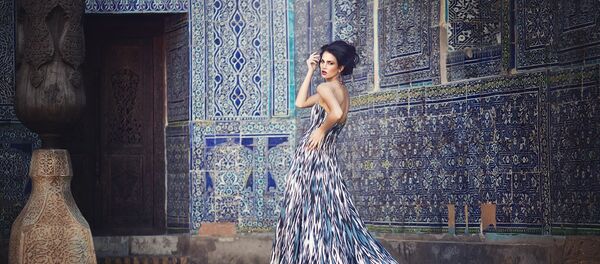 Авторская работа дизайнера Зульфии Султон Авторская работа дизайнера Зульфии Султон - Sputnik Узбекистан