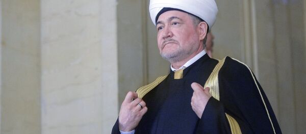 Глава Совета муфтиев России Равиль Гайнутдин Глава Совета муфтиев России Равиль Гайнутдин - Sputnik Узбекистан