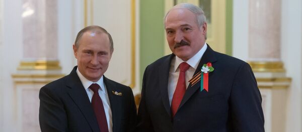 Россия президенти Владимир Путин ва Белоруссия раҳбари Александр Лукашенко Россия президенти Владимир Путин ва Белоруссия раҳбари Александр Лукашенко - Sputnik Ўзбекистон