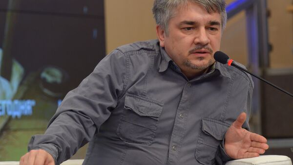 Президент Центра системного анализа и прогнозирования Ростислав Ищенко - Sputnik Узбекистан
