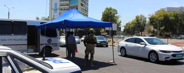 Пост рядом с бывшей гостиницей Россия Пост рядом с бывшей гостиницей Россия - Sputnik Ўзбекистон