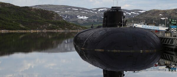 Российский атомный подводный ракетоносный крейсер проекта 949А Антей К-410 Смоленск  Российский атомный подводный ракетоносный крейсер проекта 949А Антей К-410 Смоленск  - Sputnik Ўзбекистон