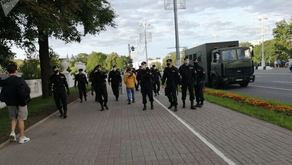 В Беларуси задержали более ста человек во время протестов - Sputnik Ўзбекистон