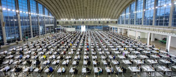 Сдача экзамена в Белграде, Сербия  - Sputnik Узбекистан