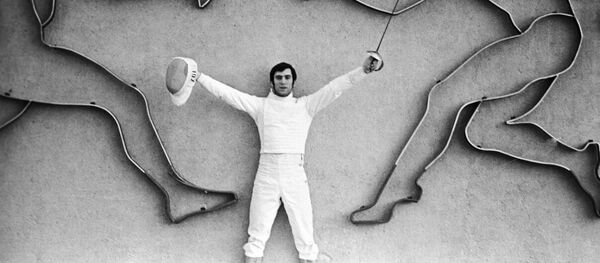 Олимпийский чемпион 1976 года, чемпион СССР фехтовальщик Виктор Кровопусков. - Sputnik Узбекистан