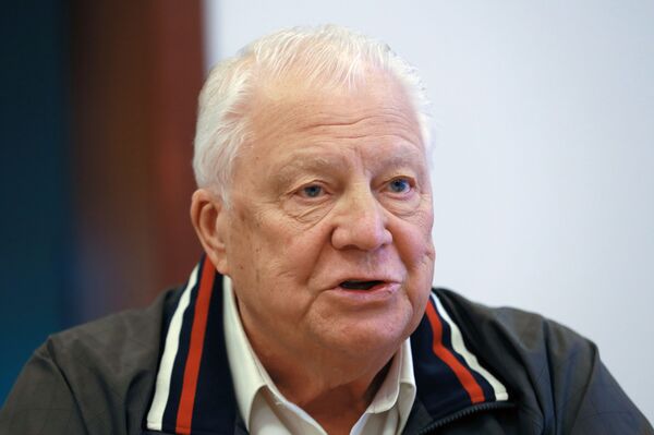 Тайны закулисья Олимпиады-80: как готовились и при чем тут записка Брежнева Тайны закулисья Олимпиады-80: как готовились и при чем тут записка Брежнева - Sputnik Узбекистан