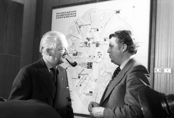 Тайны закулисья Олимпиады-80: как готовились и при чем тут записка Брежнева Тайны закулисья Олимпиады-80: как готовились и при чем тут записка Брежнева - Sputnik Узбекистан