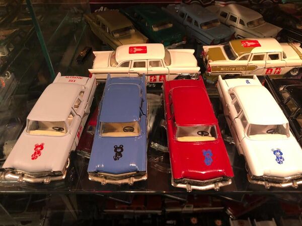 Олимпийские артефакты: мишки, машинки и кувшины-великаны из Средней Азии - Sputnik Узбекистан