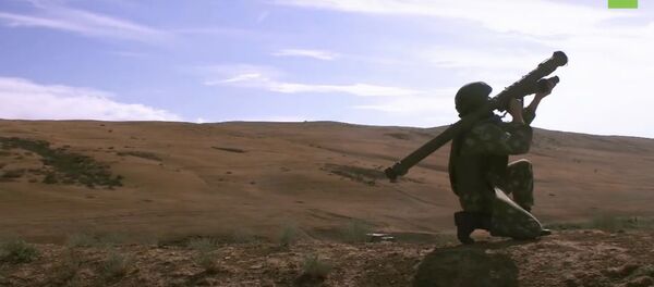 В российских войсках проходит внезапная проверка боеготовности — видео В российских войсках проходит внезапная проверка боеготовности — видео - Sputnik Узбекистан