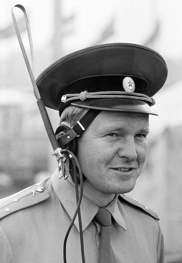 Безопасность на Олимпиаде-80: какой вклад внесли милиционеры в Игры Безопасность на Олимпиаде-80: какой вклад внесли милиционеры в Игры - Sputnik Узбекистан