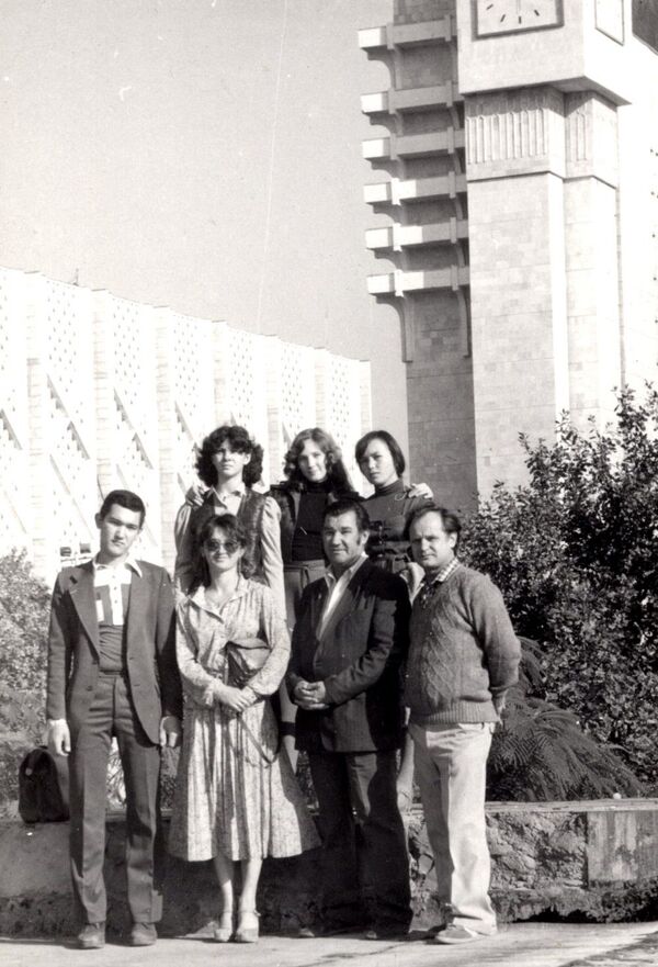 Лук-талисман Натальи Бутузовой, дуэль с подругой и слезы в пустой квартире - Sputnik Узбекистан