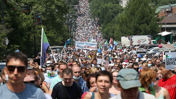 Митинг в Хабаровске в поддержку Сергея Фургала - Sputnik Ўзбекистон