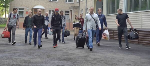 Rossiyaning COVID-19 qarshi vaksina sinovi yakunlandi: qachon ommaviy ishlab chiqariladi? Rossiyaning COVID-19 qarshi vaksina sinovi yakunlandi: qachon ommaviy ishlab chiqariladi? - Sputnik O‘zbekiston