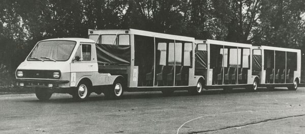 Автомобиль РАФ Автомобиль РАФ - Sputnik Узбекистан