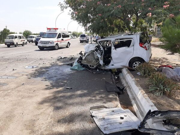 ДТП в Андижане: двое погибли, один пострадал - Sputnik Узбекистан