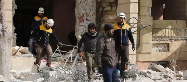 Это лжеистория: Захарова о Белых касках - Sputnik Узбекистан