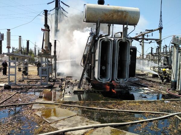 В Бухарской области сгорело 15 тонн нефтепродуктов - видео - Sputnik Узбекистан