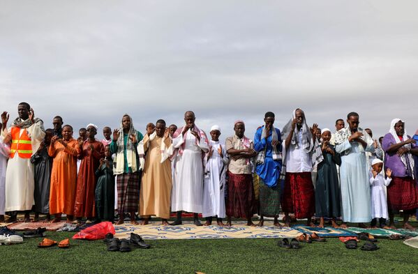 Somali, Magadisho shahrida musulmonlar - Sputnik O‘zbekiston