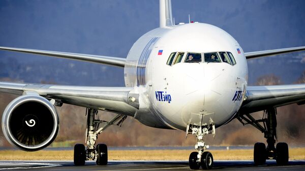 Самолет Boeing 767-200 авиакомпании ЮТэйр, архивное фото - Sputnik Ўзбекистон