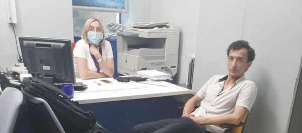 Сухроб Каримов в отделении банка Сухроб Каримов в отделении банка - Sputnik Ўзбекистон