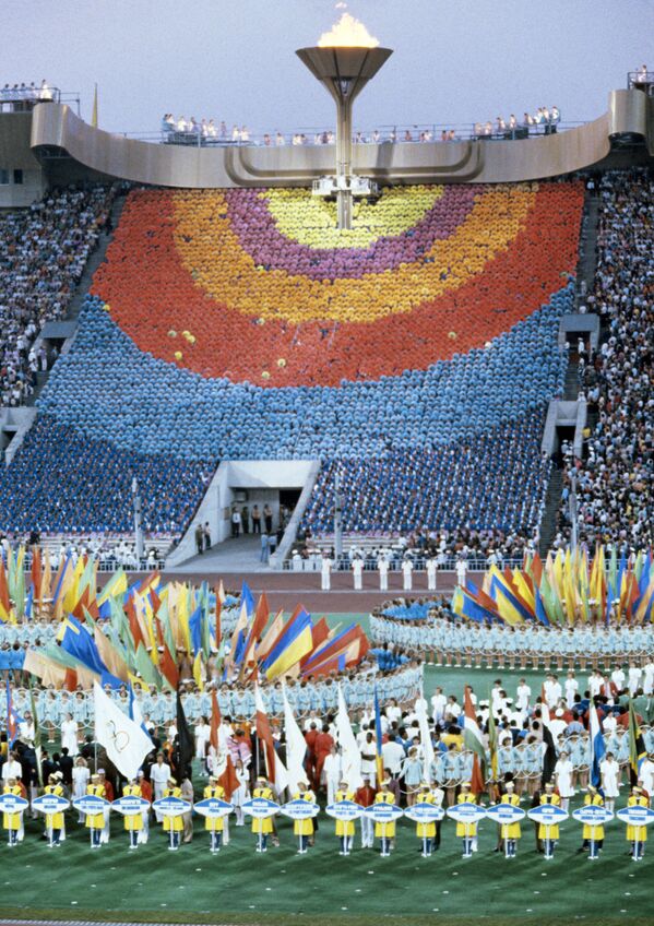 Торжественное закрытие XXII летних Олимпийских игр - Sputnik Узбекистан