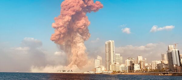 Взрыв в Бейруте Взрыв в Бейруте - Sputnik Ўзбекистон