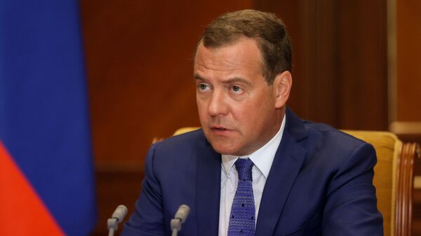 Заместитель председателя Совета безопасности РФ Д. Медведев провел совещание по вопросу Доктрины продовольственной безопасности РФ - Sputnik Узбекистан
