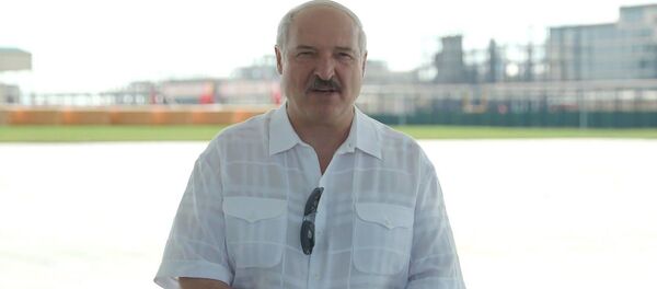 Лукашенко посоветовал белорусам успокоиться. Будет ли второй Майдан? - Sputnik Узбекистан