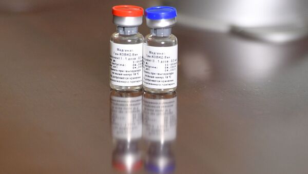 Брифинг, посвященный первой в мире зарегистрированной вакцине от COVID-19 - Sputnik Узбекистан