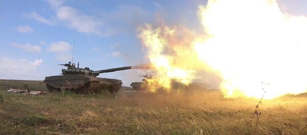 Подготовка команды Танкового биатлона узбекских военнослужащих к соревнованиям АрМИ в подмосковном Алабино Подготовка команды Танкового биатлона узбекских военнослужащих к соревнованиям АрМИ в подмосковном Алабино - Sputnik Ўзбекистон