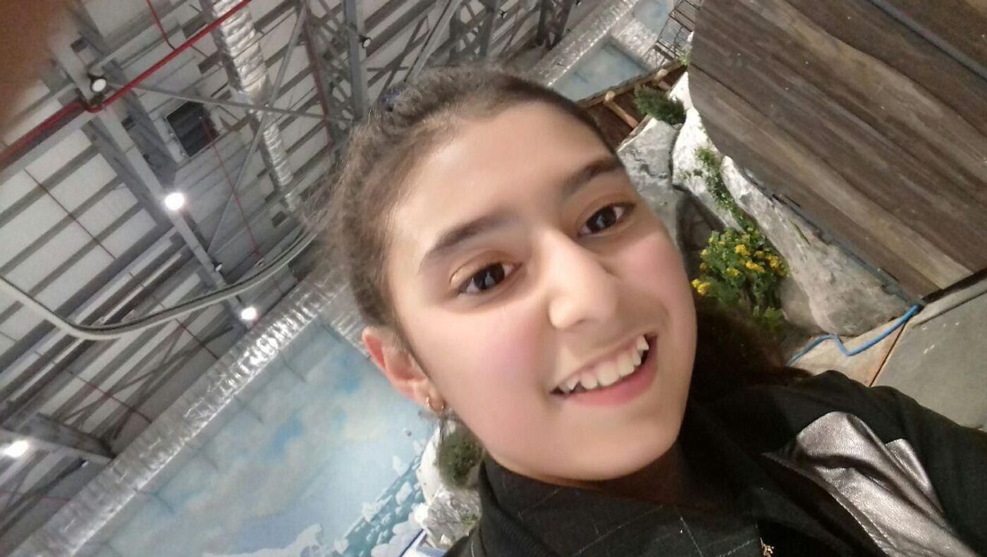 Jinsiy ichki kiyimdagi blondalar