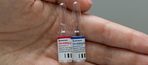 Производство вакцины от COVID-19 на фармацевтическом заводе Биннофарм Производство вакцины от COVID-19 на фармацевтическом заводе Биннофарм - Sputnik Узбекистан