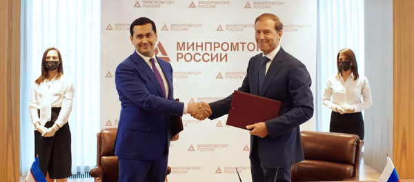 Россия и Узбекистан подписали Меморандум о торгово-экономическом сотрудничестве и промышленной кооперации Россия и Узбекистан подписали Меморандум о торгово-экономическом сотрудничестве и промышленной кооперации - Sputnik Ўзбекистон