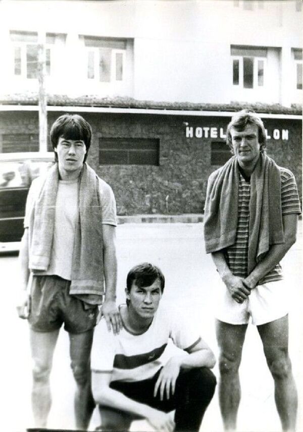 Футболист Геннадий Денисов: сын как игрок меня давно переплюнул - Sputnik Узбекистан