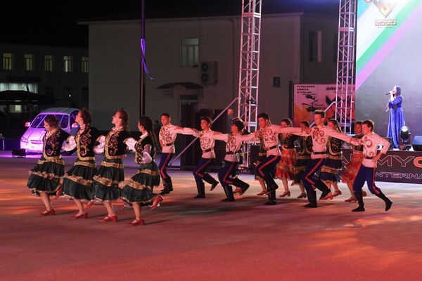 На полигоне Фориш состоялась церемония открытия АрМИ-2020 - Sputnik Узбекистан