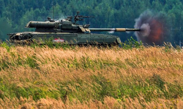 T-72B3 tanki - Moskva viloyatidagi Alabino poligonida Armiya-2020 xalqaro forumida  - Sputnik O‘zbekiston
