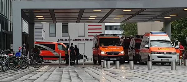 Алексей Навальный доставлен в берлинскую клинику Шарите Алексей Навальный доставлен в берлинскую клинику Шарите - Sputnik Узбекистан