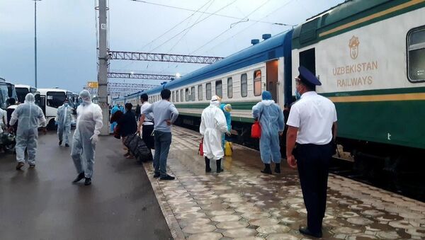 Поезд из Ростова прибыл с гражданами Узбекистана - Sputnik Узбекистан