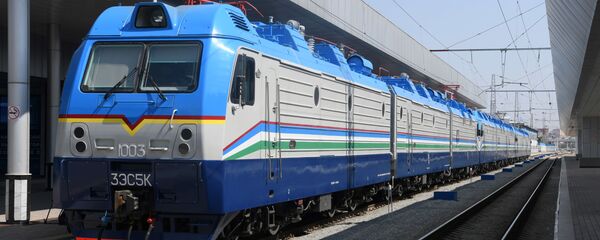 Электровоз 3ЭС5К Ермак - Sputnik Узбекистан