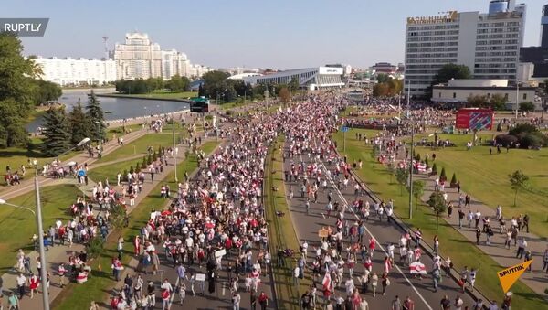 Митинги За единую Беларусь: как противники и сторонники Лукашенко провели выходные - Sputnik Узбекистан