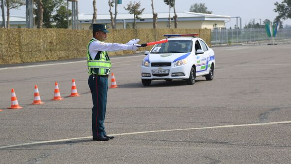 Конкурс Дорожный патруль в Коканде - Sputnik Узбекистан
