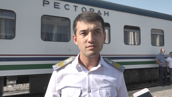 Заместитель начальника группы реализации проектов по электрификации и обновления локомотивного парка Чингиз Кудабеков - Sputnik Ўзбекистон