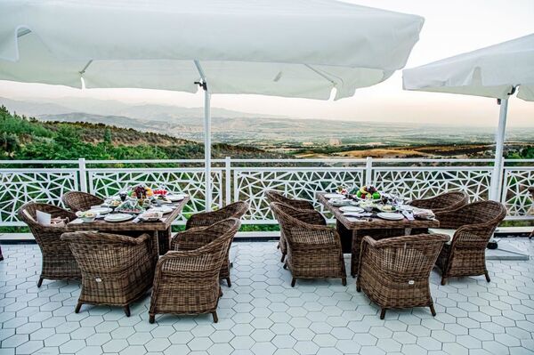 В Бостанлыке открыли новую гостиницу стоимостью 50 млрд сумов - Sputnik Узбекистан