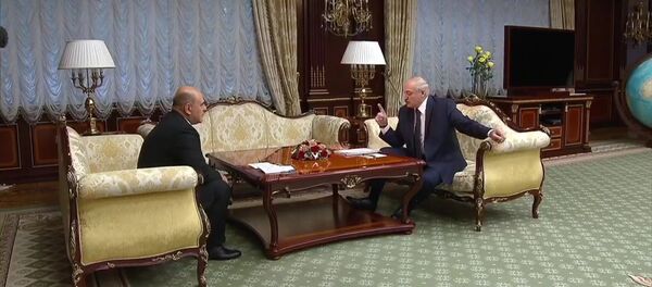 Лукашенко рассказал Мишустину о перехвате разговора Варшавы и Берлина по ситуации с Навальным - Sputnik Узбекистан