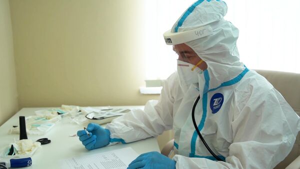 Выписка добровольцев, испытавших вакцину от COVID-19 - Sputnik Узбекистан