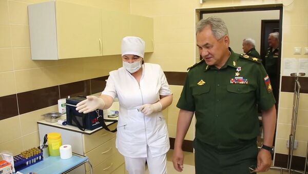 Шойгу сделал прививку от коронавируса - Sputnik Узбекистан